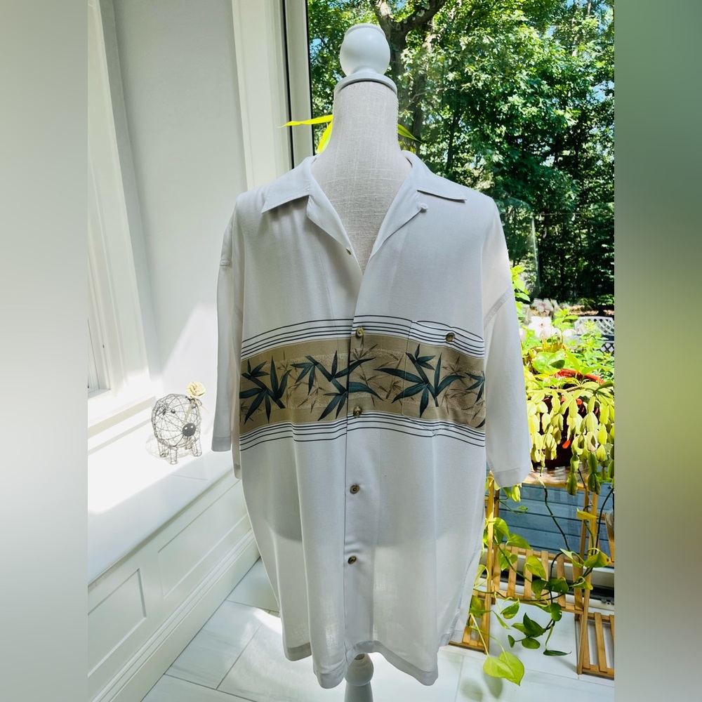 Hilo Hattie Men’s resort shirt